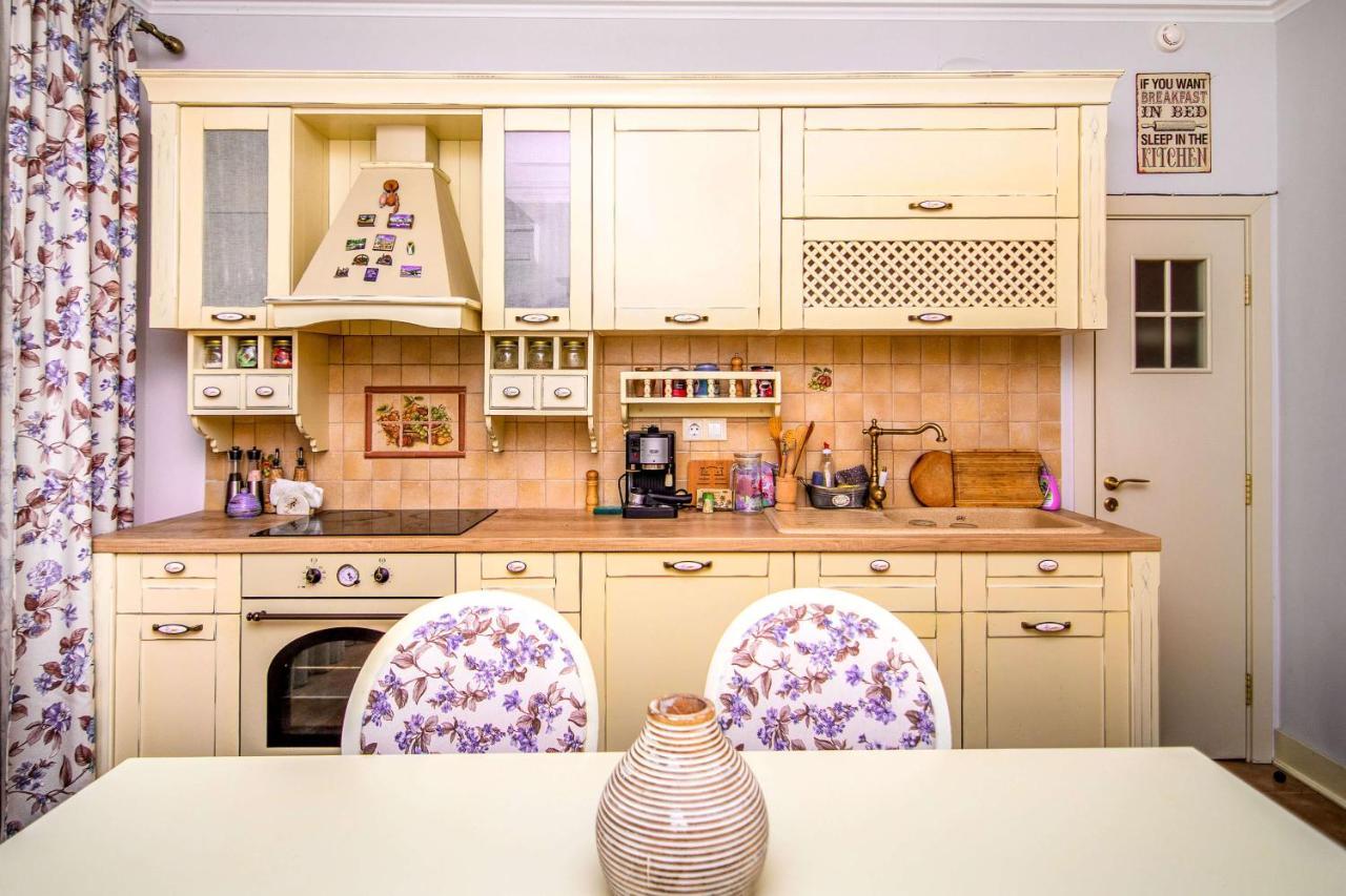 Апартаменты Central Shabby Chic Flat Close To Paid Parking Варна Экстерьер фото