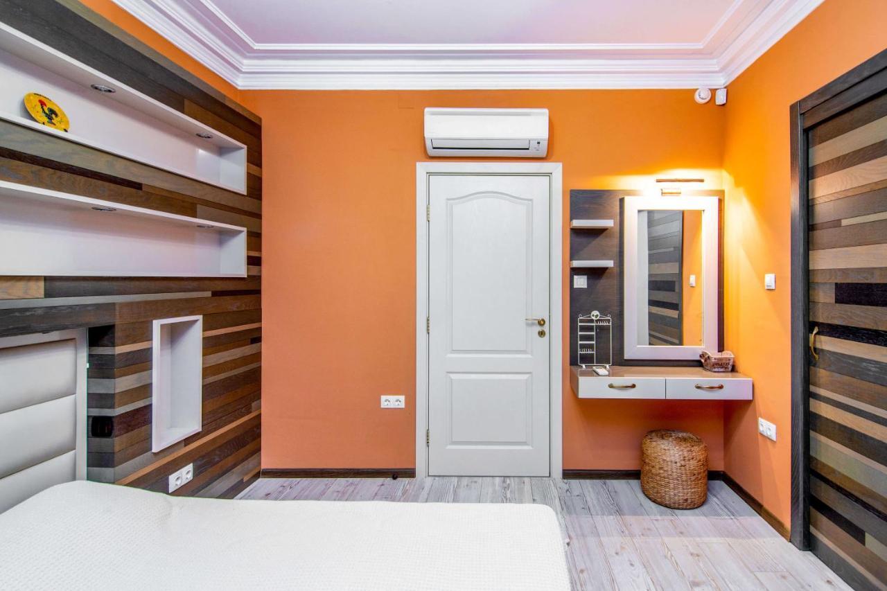 Апартаменты Central Shabby Chic Flat Close To Paid Parking Варна Экстерьер фото